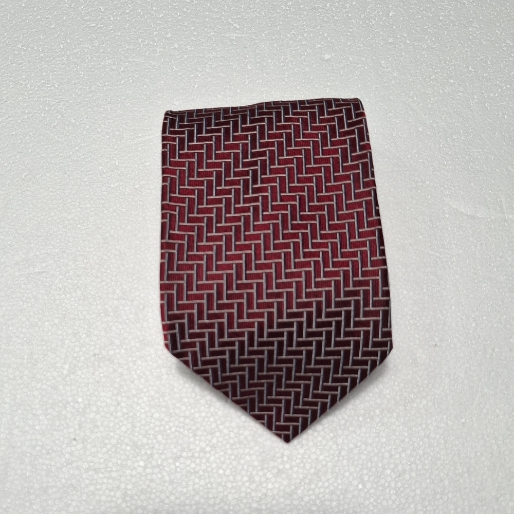 RALPH LAUREN Necktie 100% SILK Handmade USA Red White Zigzag Striped 58 Inches